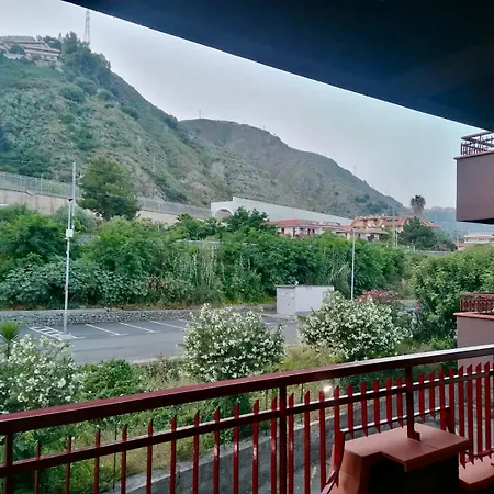 Apartment Sulla Di Letojanni
